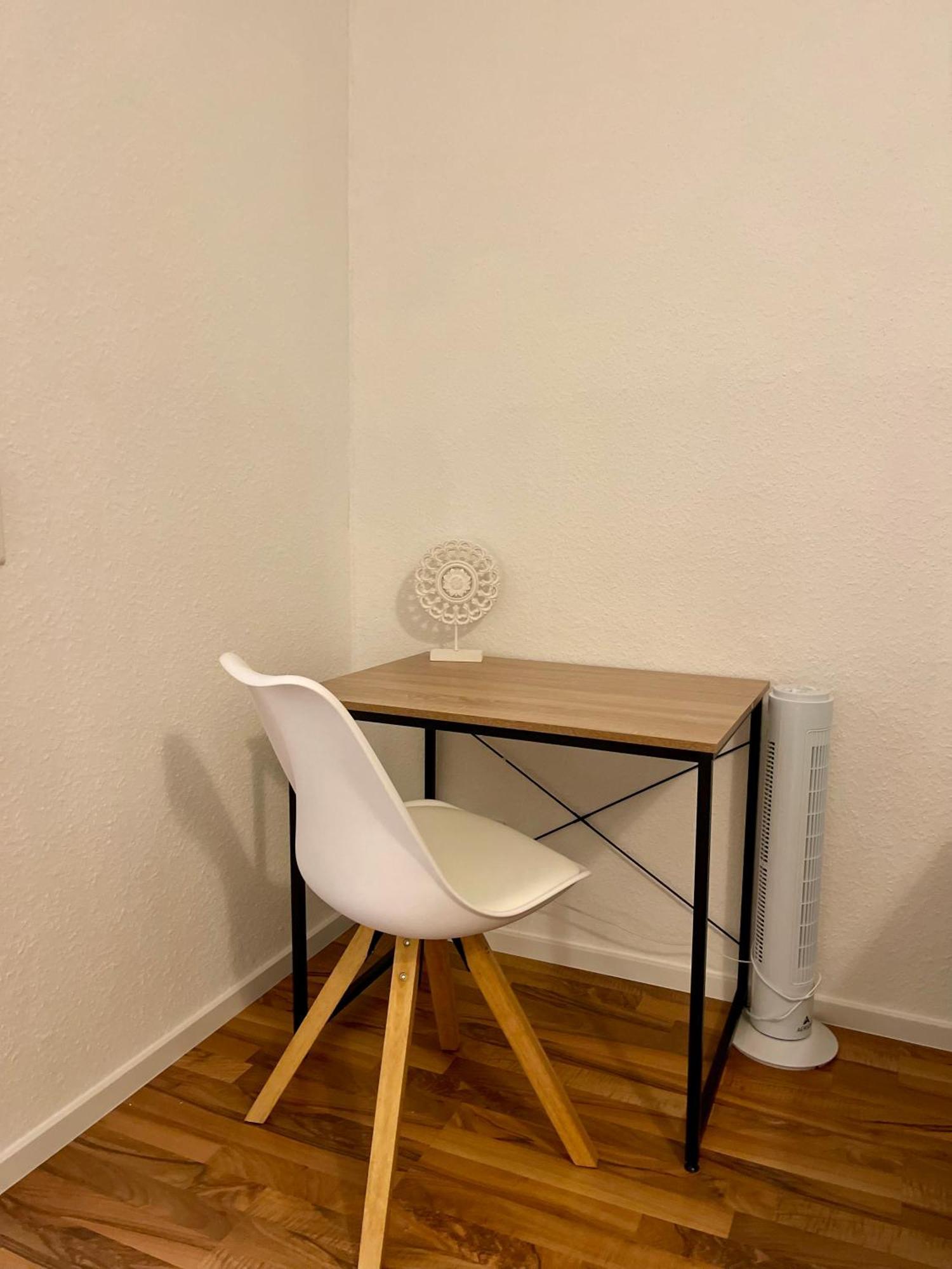 Raha Apartments - Ihr Komfortables Zuhause - Garten - Vollausstattung - Balkon - Parkplatz Kassel Esterno foto