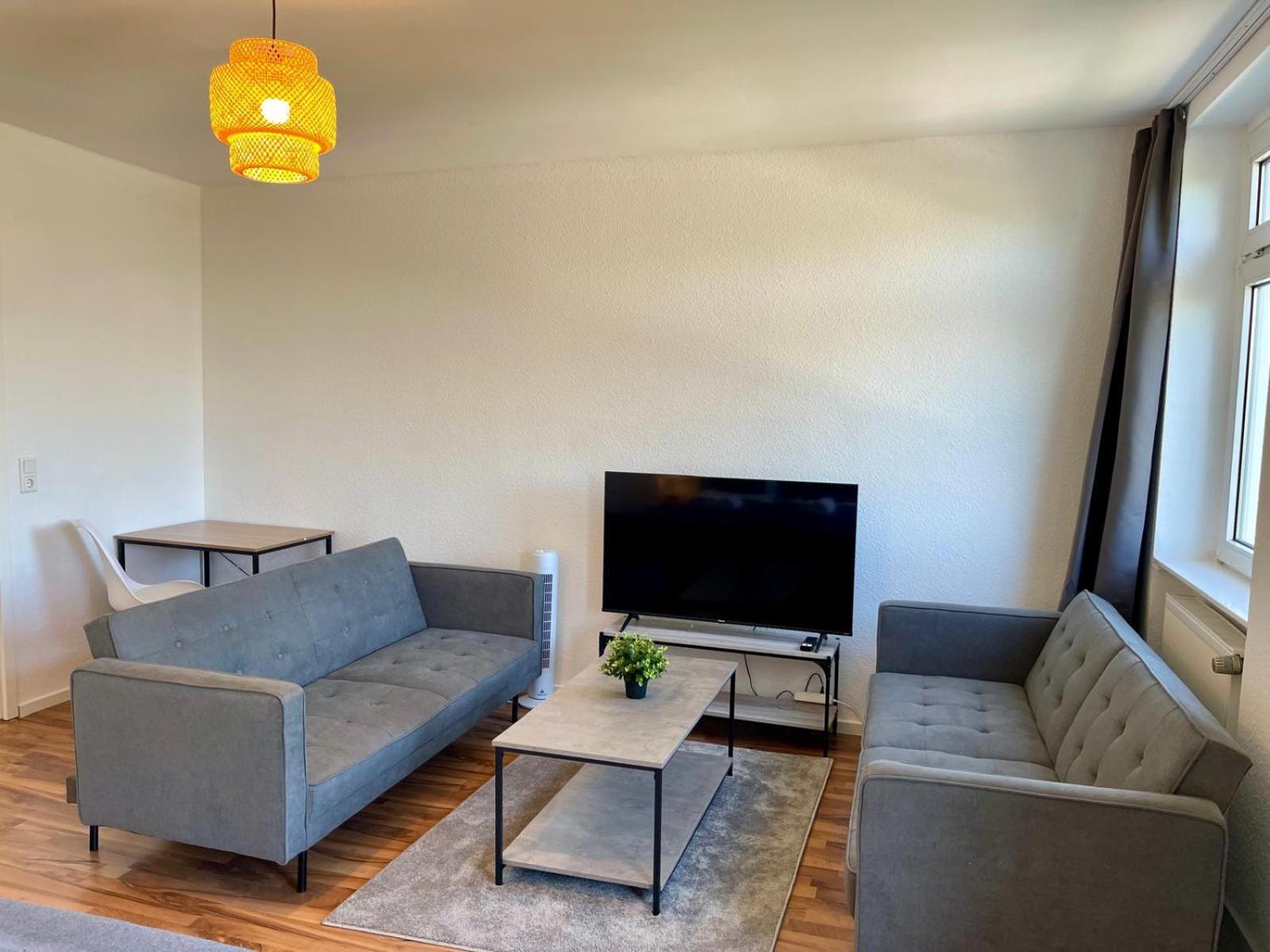 Raha Apartments - Ihr Komfortables Zuhause - Garten - Vollausstattung - Balkon - Parkplatz Kassel Esterno foto