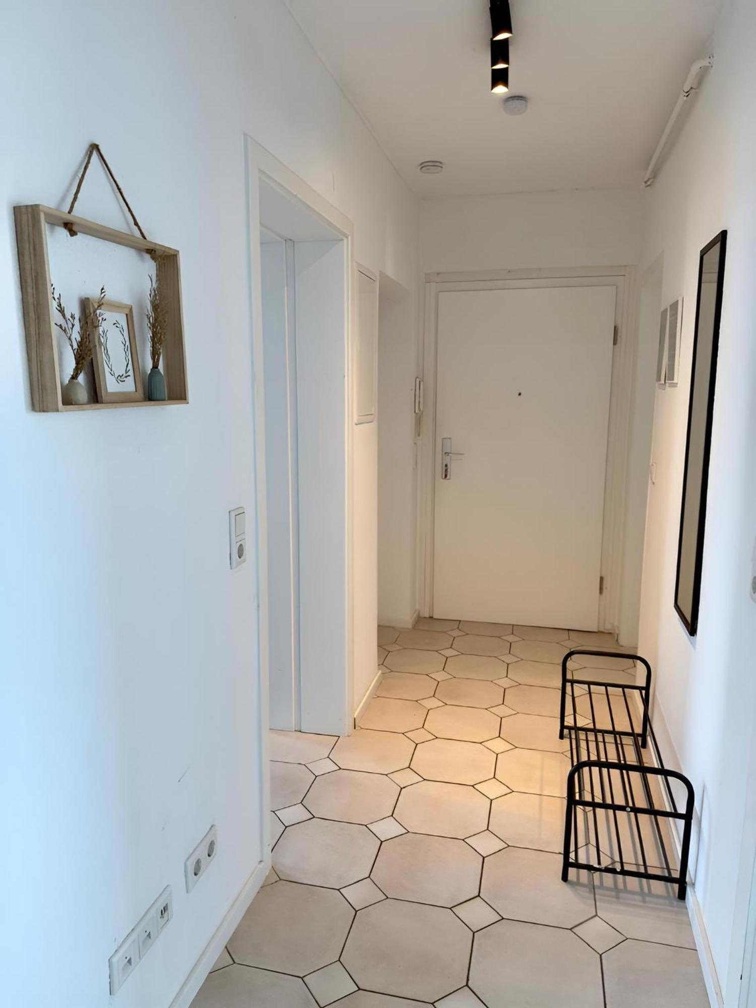 Raha Apartments - Ihr Komfortables Zuhause - Garten - Vollausstattung - Balkon - Parkplatz Kassel Esterno foto