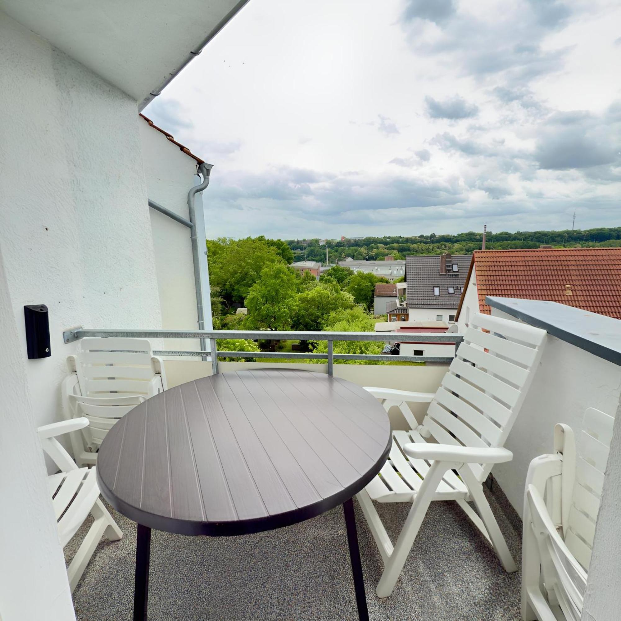 Raha Apartments - Ihr Komfortables Zuhause - Garten - Vollausstattung - Balkon - Parkplatz Kassel Esterno foto